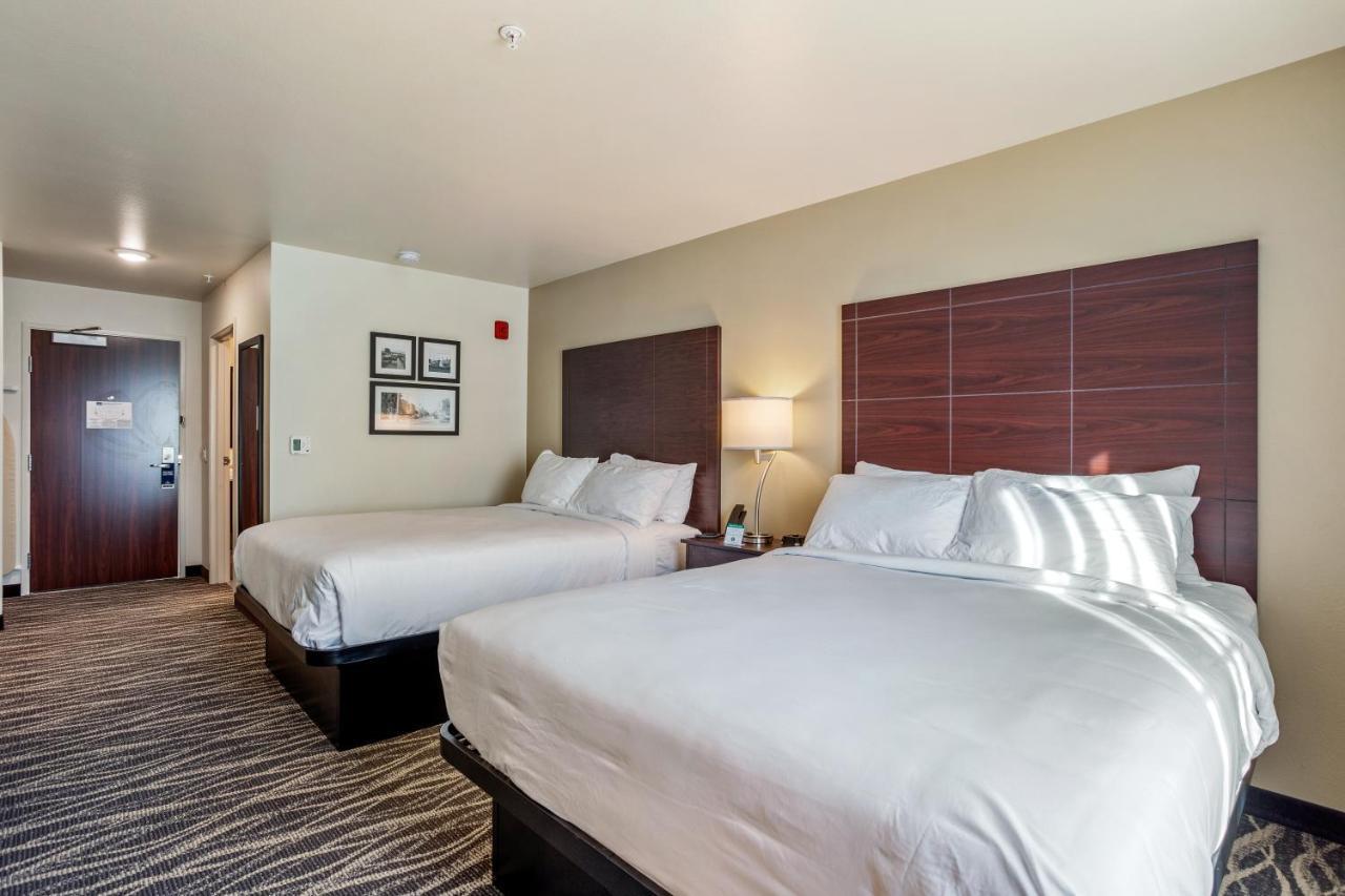 Cobblestone Hotel & Suites - 오텀와 외부 사진