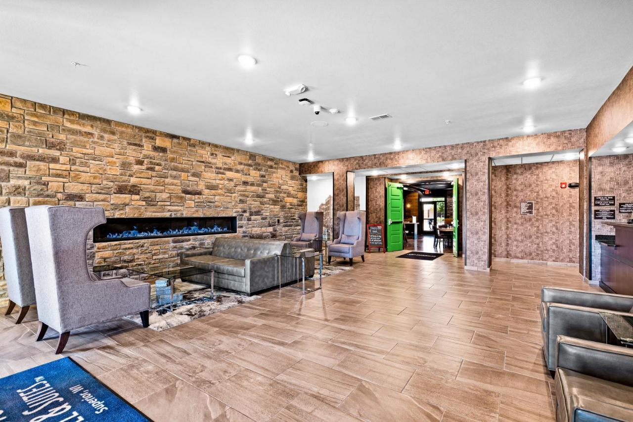Cobblestone Hotel & Suites - 오텀와 외부 사진