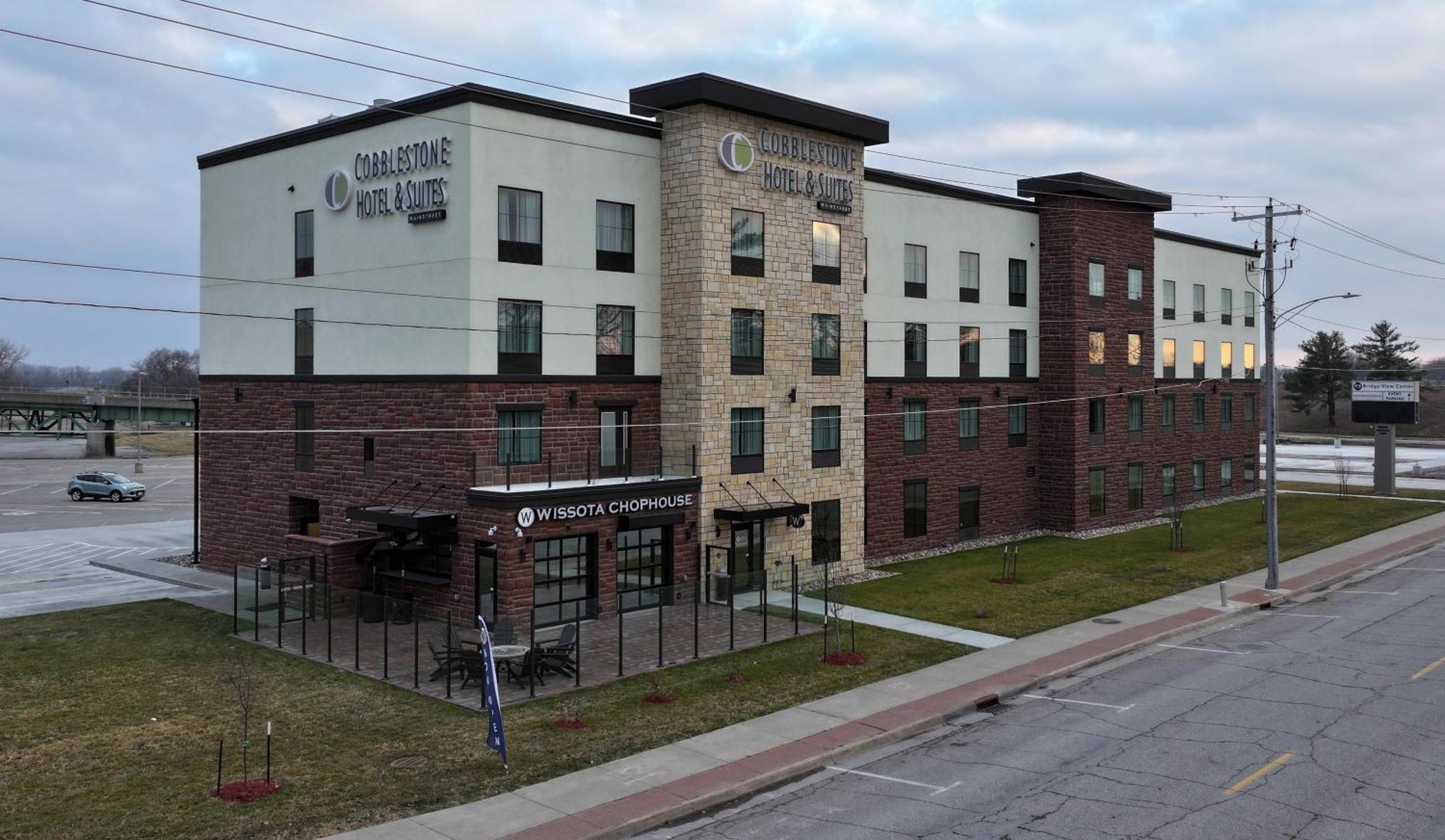 Cobblestone Hotel & Suites - 오텀와 외부 사진